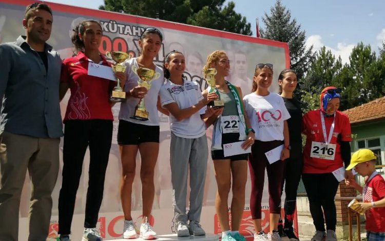 Manisa’dan ‘Zafer’e koştular Manisa’dan ‘Zafer’e koştular