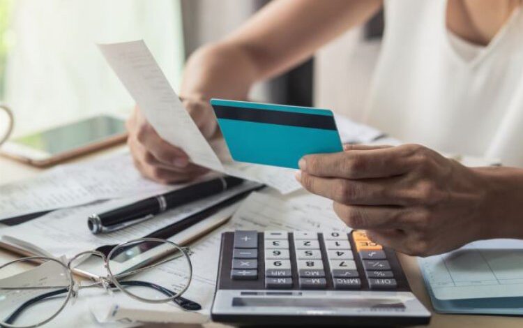 Faiz artırımları borçlanmaları azaltmadı… Bireysel kart borçlanmaları yükseldi! Faiz artırımları borçlanmaları azaltmadı… Bireysel kart borçlanmaları yükseldi!