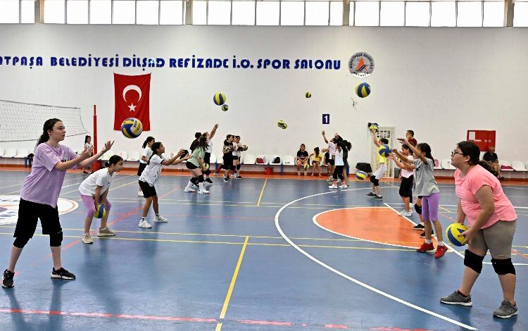 Antalya Muratpaşa’da sportmenliği de öğreniyorlar Antalya Muratpaşa’da sportmenliği de öğreniyorlar