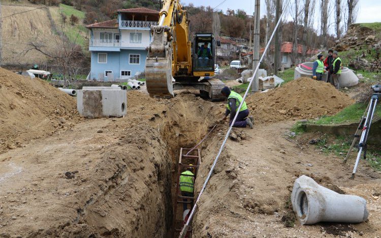 Manisa Selendi ilçesinde altyapı çalışması Manisa Selendi ilçesinde altyapı çalışması