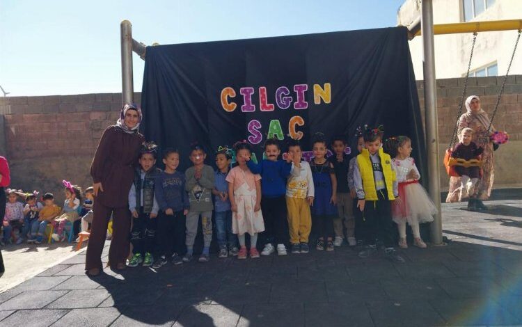 Mardin’de anaokulunda ‘Çılgın saç partisi’ Mardin’de anaokulunda ‘Çılgın saç partisi’