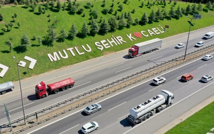 Kocaeli’de giriş-çıkışlara estetik dokunuş Kocaeli’de giriş-çıkışlara estetik dokunuş