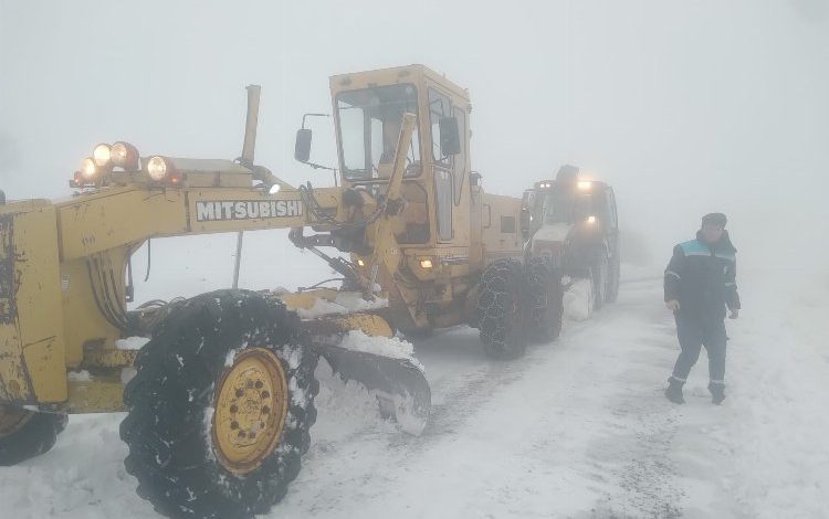 Malatya’da kar mücadelesi devam ediyor Malatya’da kar mücadelesi devam ediyor