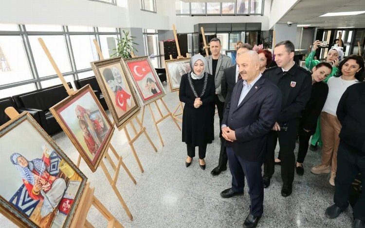 Gebze’de ‘İyi ki Annemsin’ sergisi Gebze’de ‘İyi ki Annemsin’ sergisi