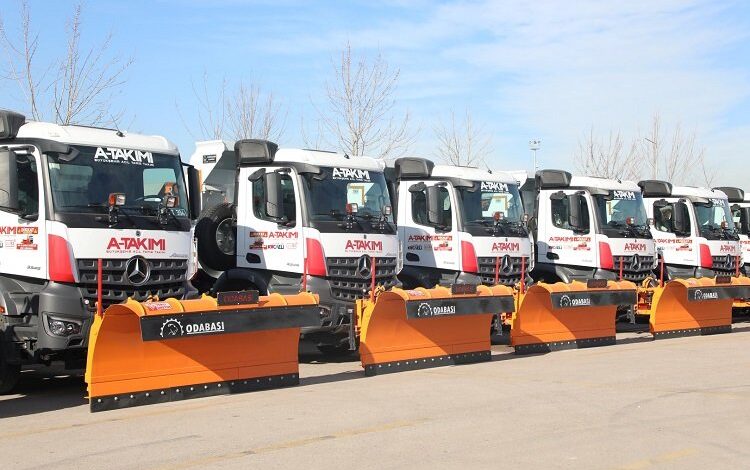 Kocaeli Büyükşehir A Takımı’ndan kanal temizliği