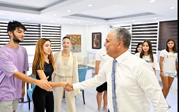 Muratpaşa’nın yeteneklileri hayallerine kavuştu Muratpaşa’nın yeteneklileri hayallerine kavuştu