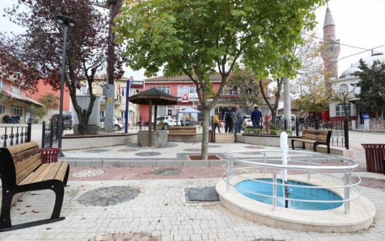Bursa İnegöl’de Şehitler’in meydanı yenilendi