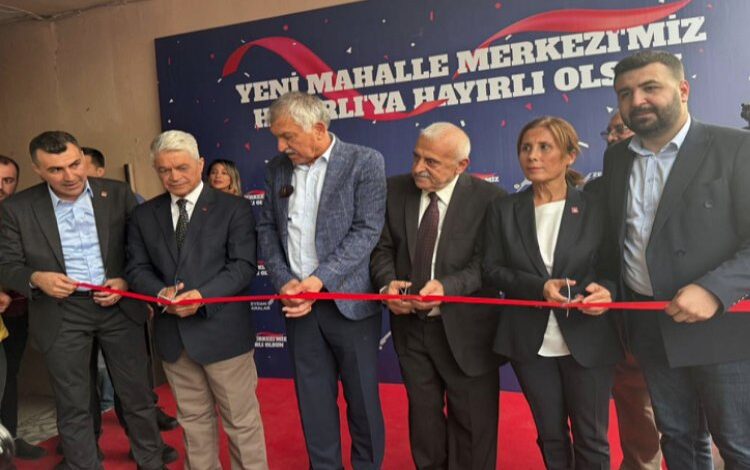 Adana Hadırlı’ya Kütüphane ve Taziye Evi… Adana Hadırlı’ya Kütüphane ve Taziye Evi…