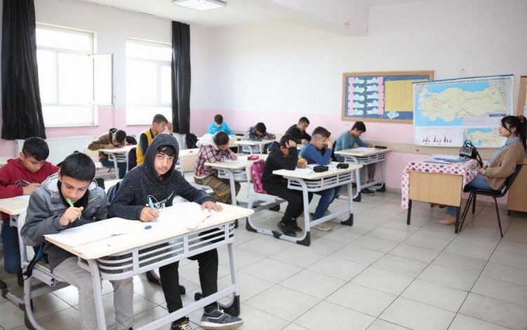 Mardin Büyükşehir Belediyesi’nden eğitime destek Mardin Büyükşehir Belediyesi’nden eğitime destek