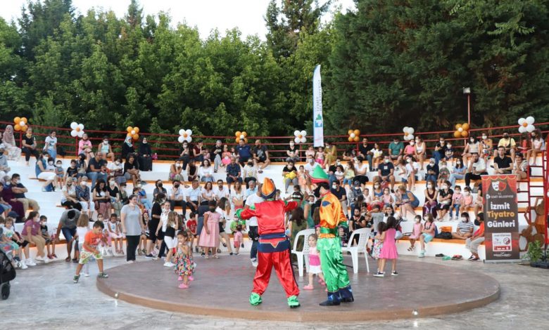 Kocaeli İzmit’te ‘Müzikli Çocuk Masalları’ ile eğlendiler Kocaeli İzmit’te ‘Müzikli Çocuk Masalları’ ile eğlendiler