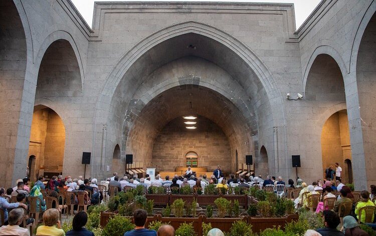 Kayseri protokolü Eyvan sohbetlerinde Kayseri protokolü Eyvan sohbetlerinde