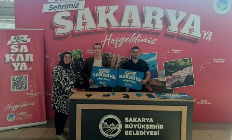 Sakarya’da üniversitelilere sıcak karşılama Sakarya’da üniversitelilere sıcak karşılama