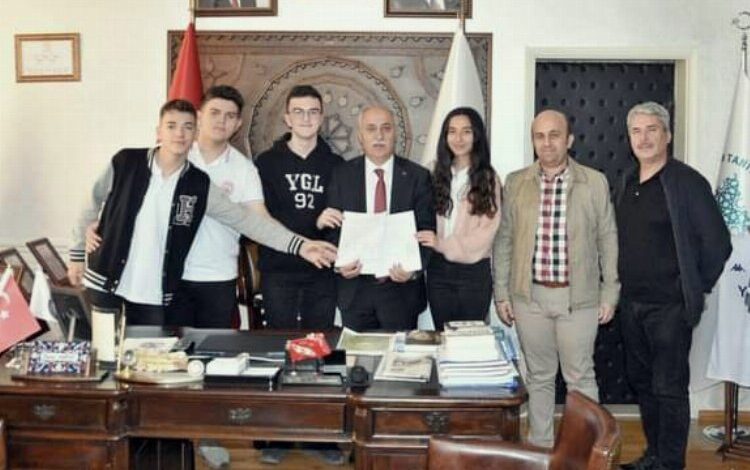 Yenişehirli öğrencilerden afetzedelere anlamlı bağış Yenişehirli öğrencilerden afetzedelere anlamlı bağış