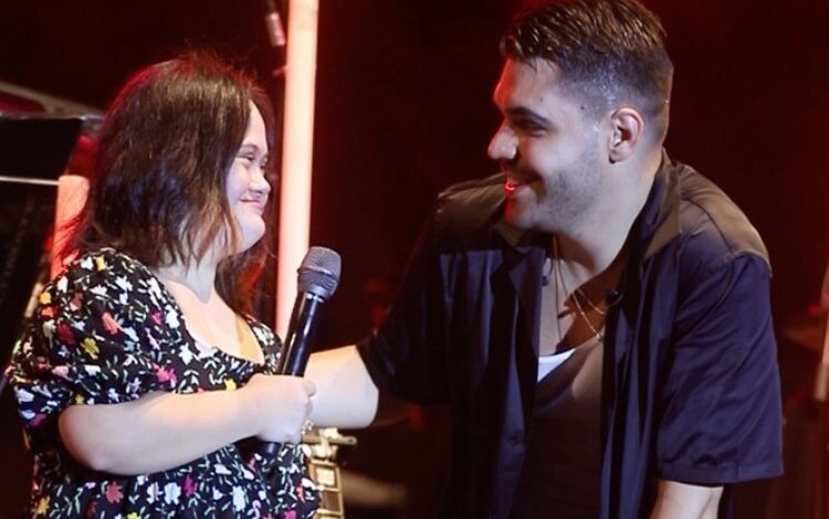 Emir Can İğrek’in konserinde duygusal anlar Emir Can İğrek’in konserinde duygusal anlar