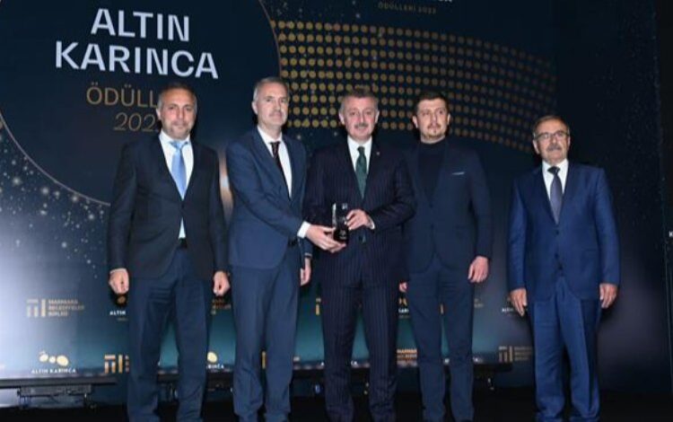 Bursa İnegöl’e ‘Afet Çantası’ bir ödül daha getirdi Bursa İnegöl’e ‘Afet Çantası’ bir ödül daha getirdi