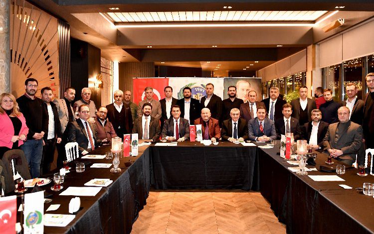 Dündar: “Seçim için değil Bursa için, Osmangazi çalışıyoruz” Dündar: “Seçim için değil Bursa için, Osmangazi çalışıyoruz”