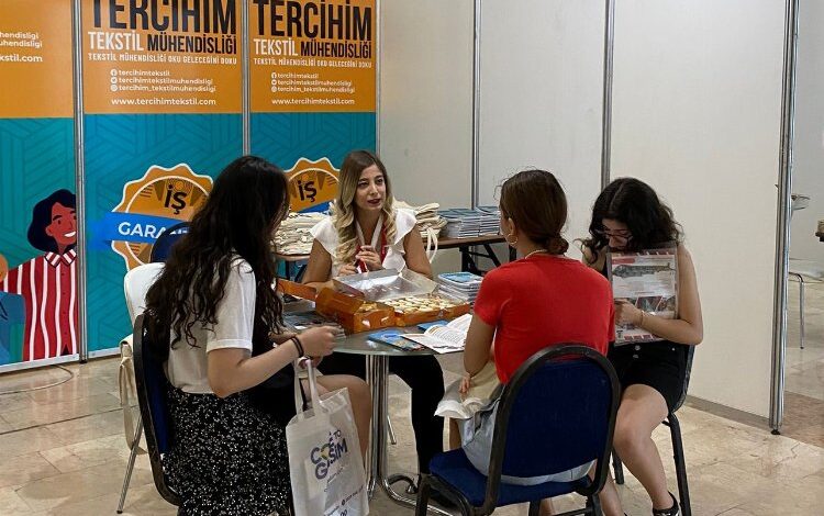 Moda endüstrisi Z kuşağı çağırıyor Moda endüstrisi Z kuşağı çağırıyor