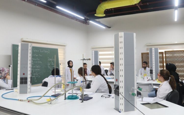 BTÜ’de tercih günleri başlıyor BTÜ’de tercih günleri başlıyor