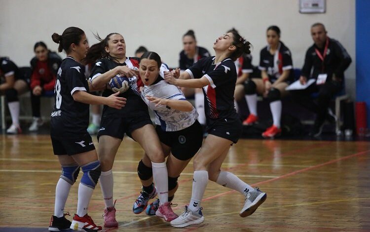 Poyrazın Kızları Aksaray deplasmanında Poyrazın Kızları Aksaray deplasmanında