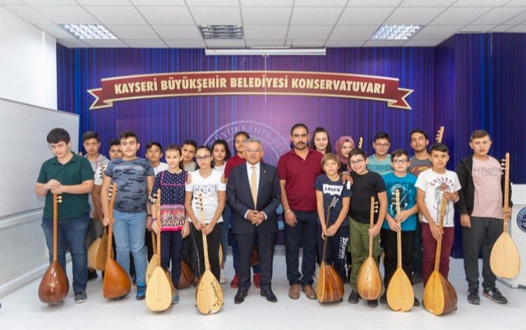 Kayseri Büyükşehir konservatuarı kapılarını açtı Kayseri Büyükşehir konservatuarı kapılarını açtı