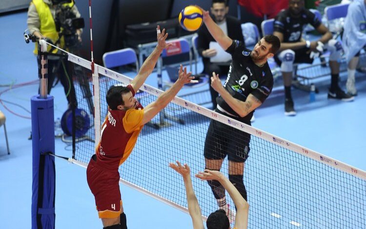 Bursa’nın Efeleri Galatasaray’a yenildi Bursa’nın Efeleri Galatasaray’a yenildi