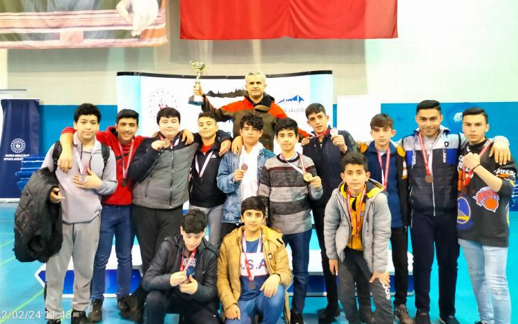 Bursa’da grekoromen şampiyonlar belli oldu Bursa’da grekoromen şampiyonlar belli oldu
