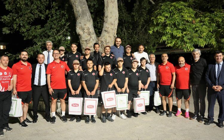 Down sendromlu Milliler Konya Şeker’de Down sendromlu Milliler Konya Şeker’de