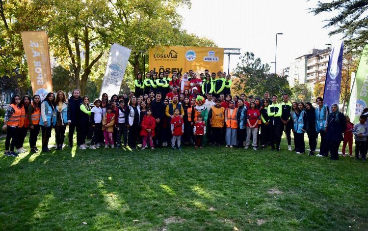 LÖSEV’li çocuklar Kayseri Büyükşehir’le güldü LÖSEV’li çocuklar Kayseri Büyükşehir’le güldü