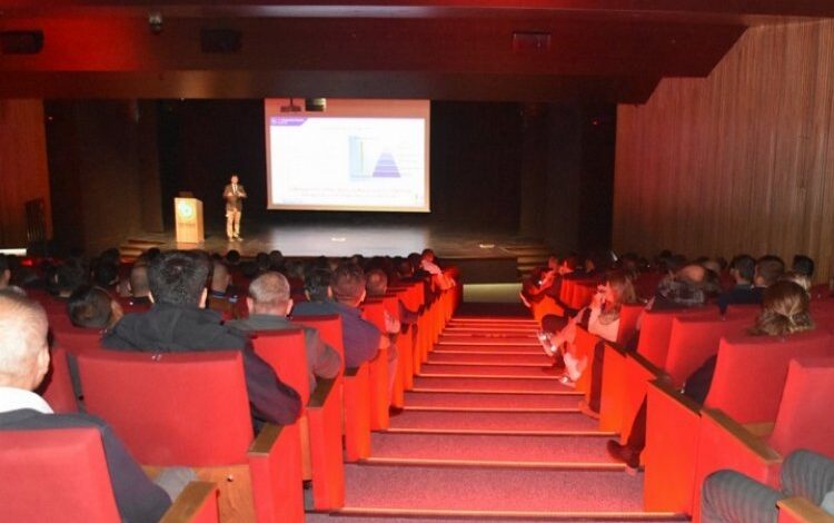 Belediye çalışanlarına entegre yönetim sistemi eğitimi