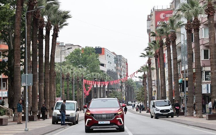 Büyükşehir, Türkiye’nin ilk yerli otomobili TOGG’a kavuştu Büyükşehir, Türkiye’nin ilk yerli otomobili TOGG’a kavuştu