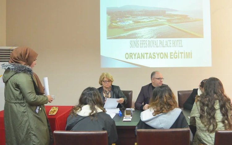 Didim MYO turizm sektörüne yetişmiş insan gücü yetiştirmeye devam ediyor Didim MYO turizm sektörüne yetişmiş insan gücü yetiştirmeye devam ediyor