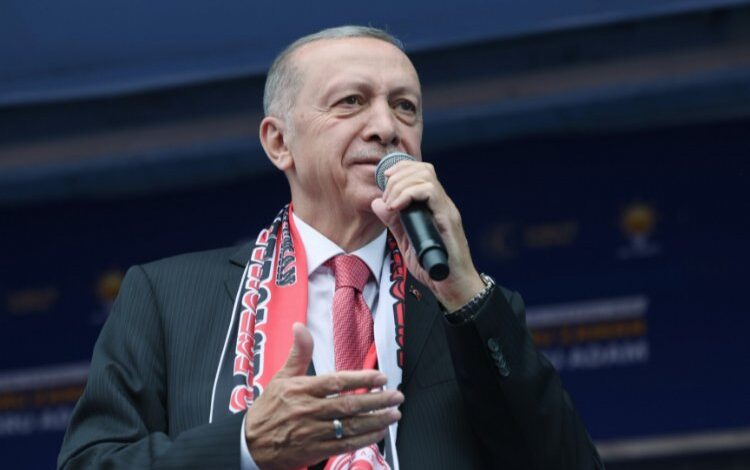 Cumhurbaşkanı Erdoğan: Birilerine dersi veriyor muyuz?