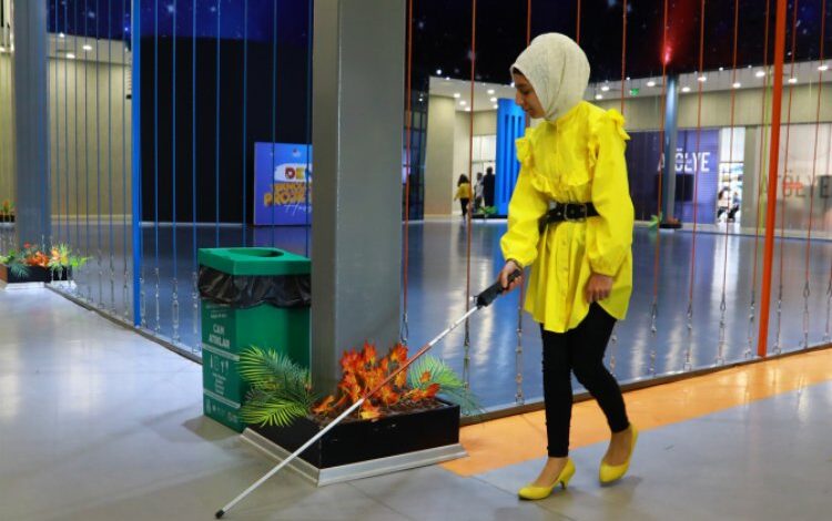 Görme engellilerin hayatı akıllı bastonla kolaylaşacak