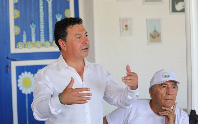 Bodrum’da Başkan Aras vatandaşları dinliyor