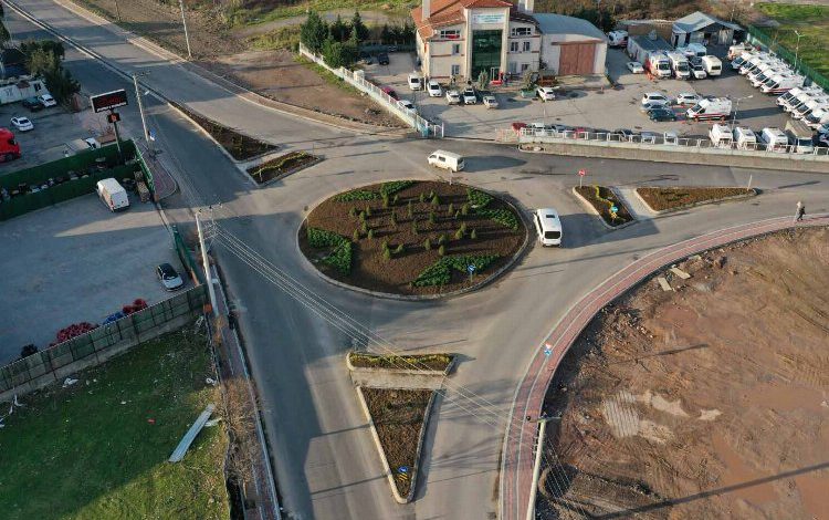 Kocaeli İzmit Hayrettin Uzun Caddesi’nde kavşak tamamlandı