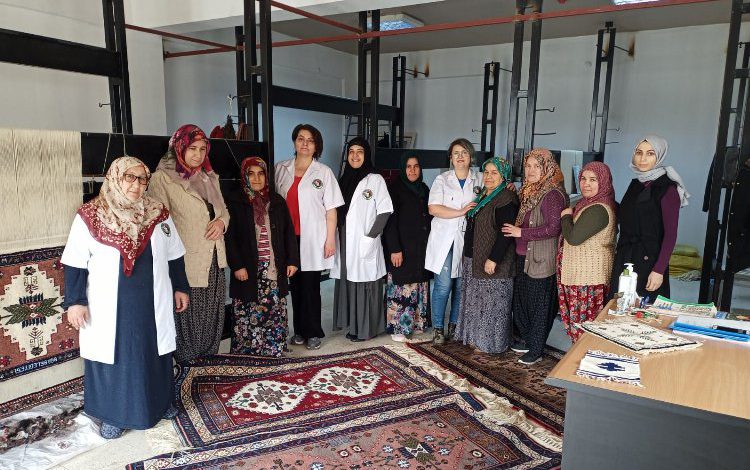 Niğde Bor’da üreten kadınlar iş başında