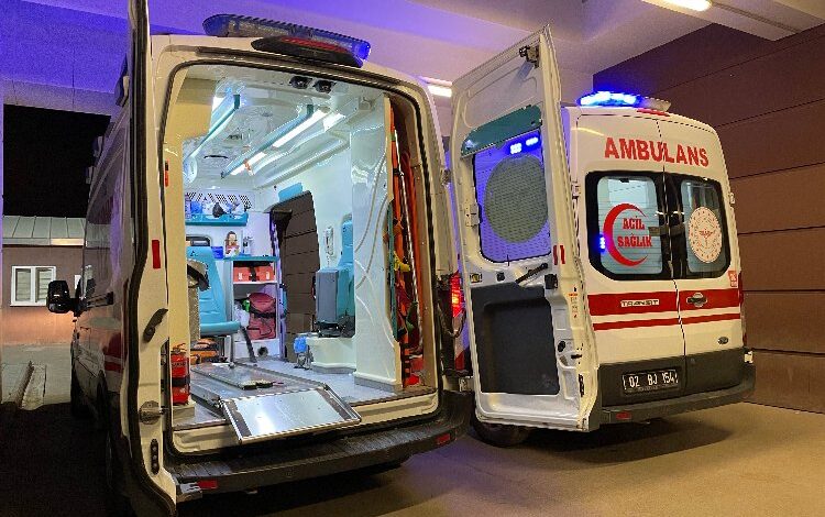 Adıyaman’da otomobil şarampole yuvarlandı: 1 ağır yaralı Adıyaman’da otomobil şarampole yuvarlandı: 1 ağır yaralı