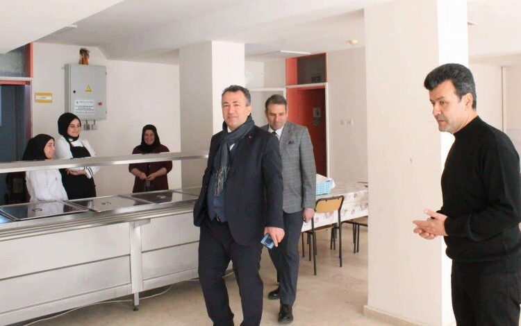İzmir’de İmam Hatip Liseleri YKS’de önemli başarılara imza attı