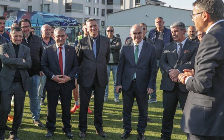 Belediye Kütahyaspor’a büyük moral Belediye Kütahyaspor’a büyük moral