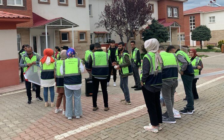 GİBS-DER’den Sevgi Evleri’ne anlamlı ziyaret GİBS-DER’den Sevgi Evleri’ne anlamlı ziyaret