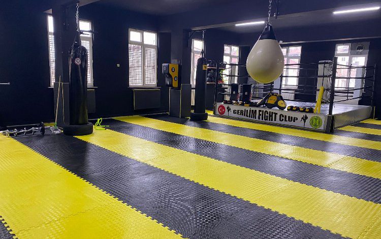 Bursa Orhangazi Hürspor Kick Box &Crossfit branşı açıyor Bursa Orhangazi Hürspor Kick Box &Crossfit branşı açıyor