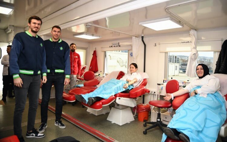 Bursa derbisinde kan bağışı farkındalığı Bursa derbisinde kan bağışı farkındalığı