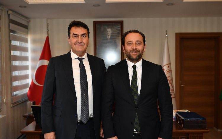 Osmangazi Belediye Başkanı Dündar, Milli Eğitim Müdürü Gür’ü ziyaret etti