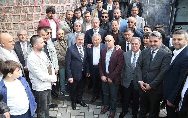 Kayseri dinamikleri hemşerileriyle bayramı kutladı Kayseri dinamikleri hemşerileriyle bayramı kutladı
