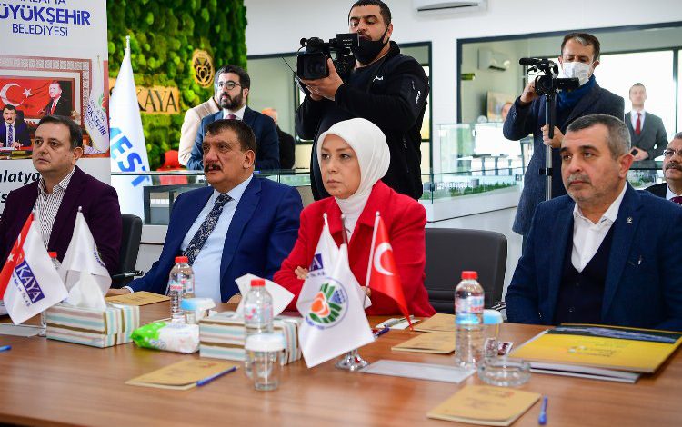 ‘Kayısı Ticaret Merkezi Malatya’ya yakıştı’ ‘Kayısı Ticaret Merkezi Malatya’ya yakıştı’