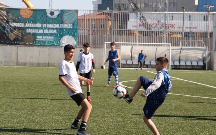 Geleceğin Metin Oktay’ları hayallerinin peşinde koşuyor Geleceğin Metin Oktay’ları hayallerinin peşinde koşuyor