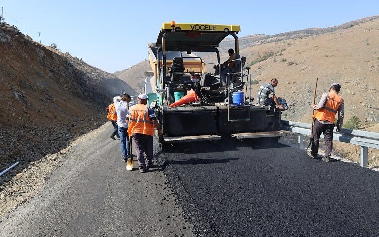 Kayseri Yahyalı’da sıcak asfalt hazırlığı