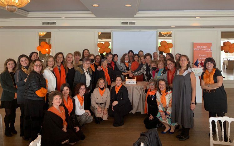 Bursa’da kadınlar için kulüpler buluştu