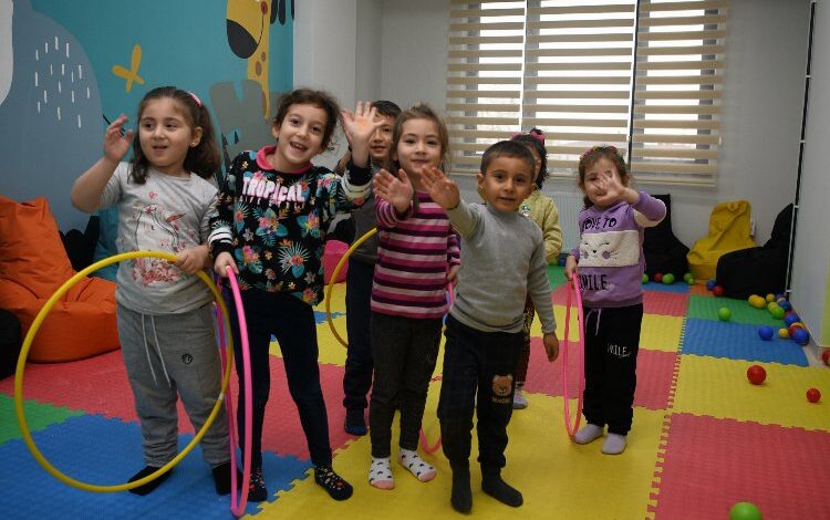 Şekerpınar Bilgi Evi’nde eğitimler sürüyor Şekerpınar Bilgi Evi’nde eğitimler sürüyor