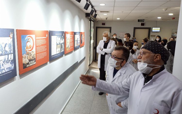 Hilâl-İ Ahmer’den Kızılay’a  “14 Mart Tıp Bayramı” sergisi sanatseverlerle buluşuyor